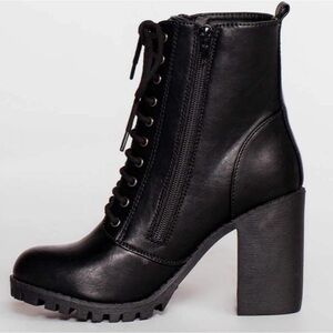 Black lace up combat boots/moto Boots